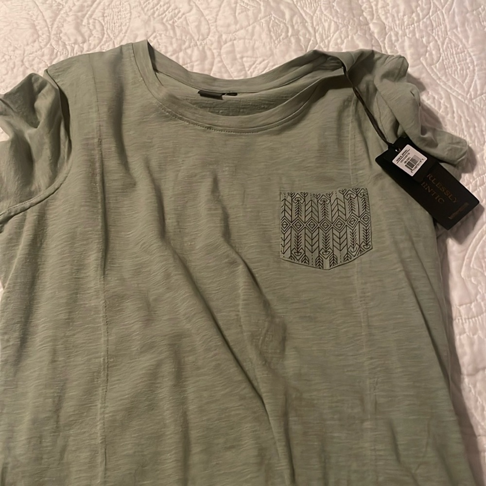 Mona B T-shirt